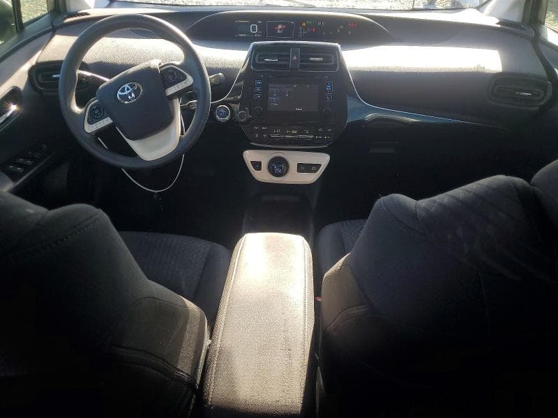 2017 TOYOTA PRIUS TWO 8