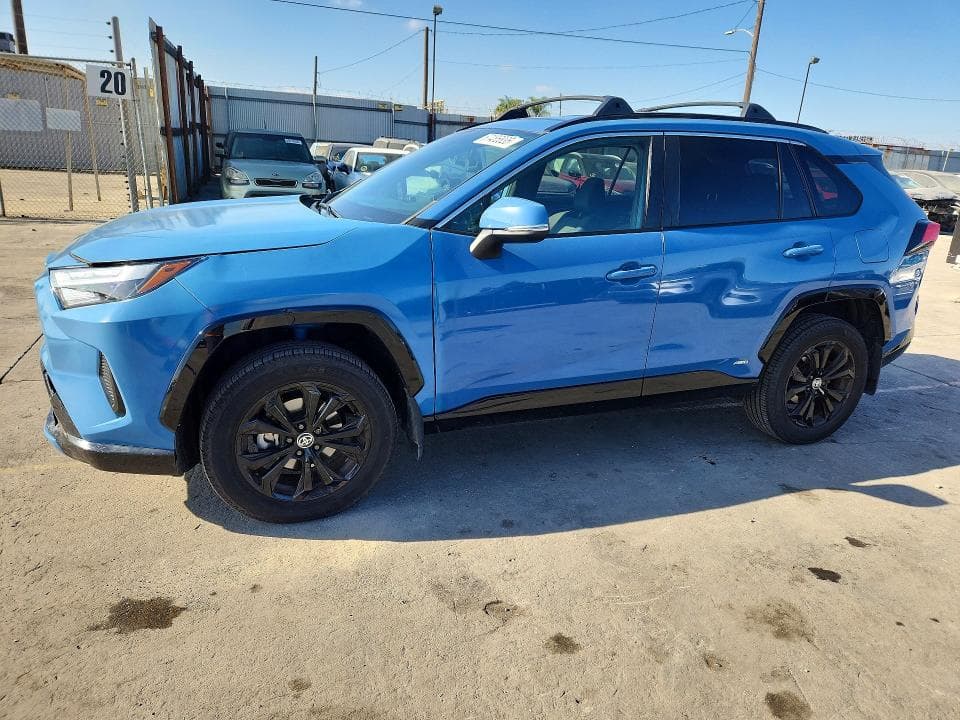 2022 TOYOTA RAV4 SE - 1
