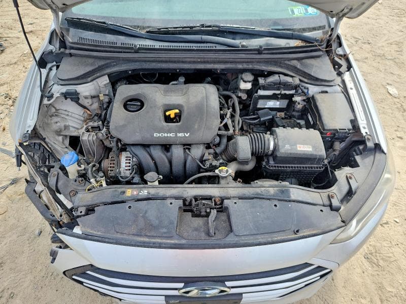 2017 HYUNDAI ELANTRA SE 11