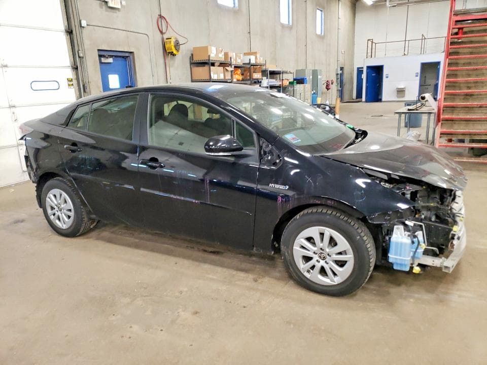 2017 TOYOTA PRIUS TWO 4