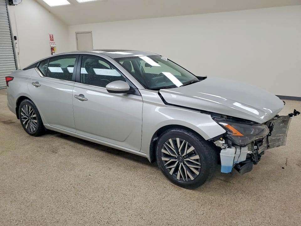 2024 NISSAN ALTIMA SV 4