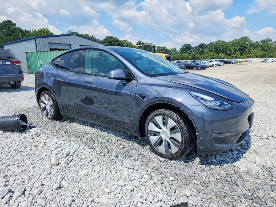 2021 TESLA MODEL Y 4