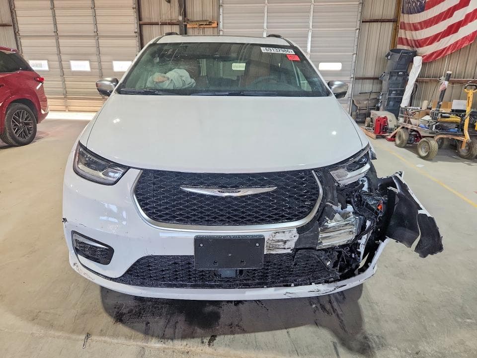 2026 CHRYSLER PACIFICA PINNACLE 5