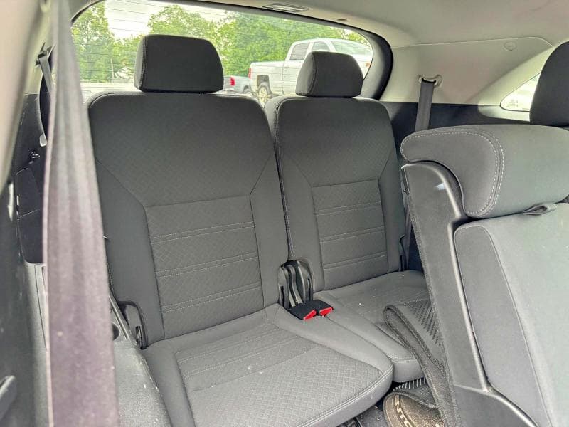 2017 KIA SORENTO LX 8