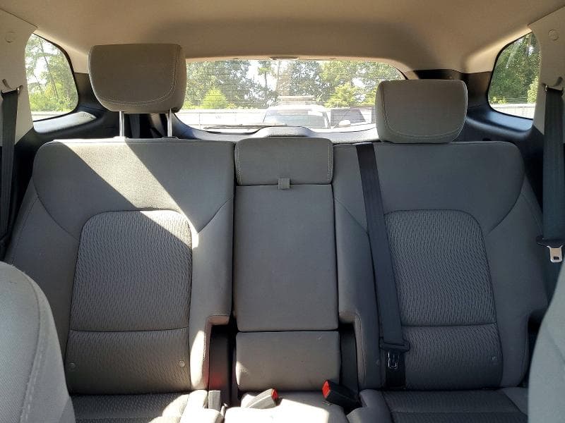 2017 HYUNDAI SANTA FE SE 10