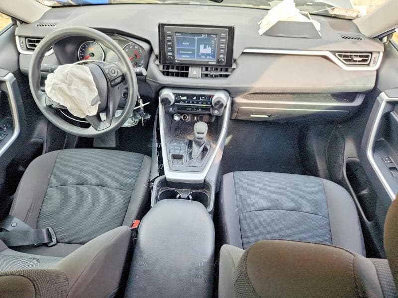 2021 TOYOTA RAV4 LE 8