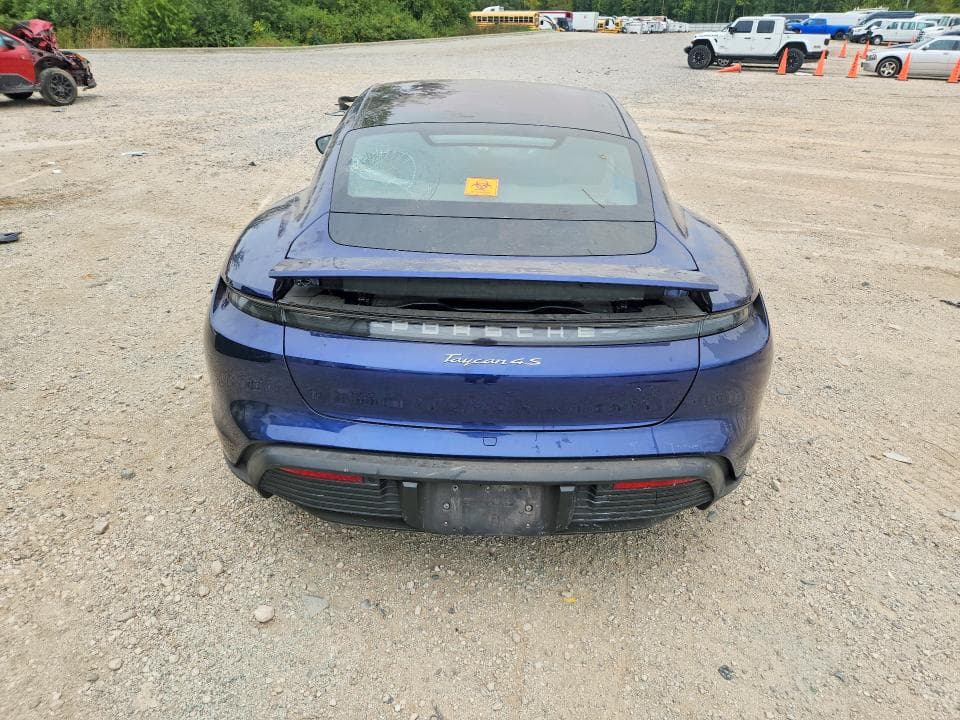 2020 PORSCHE TAYCAN 4S 6