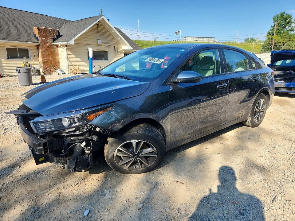 2022 KIA FORTE LXS