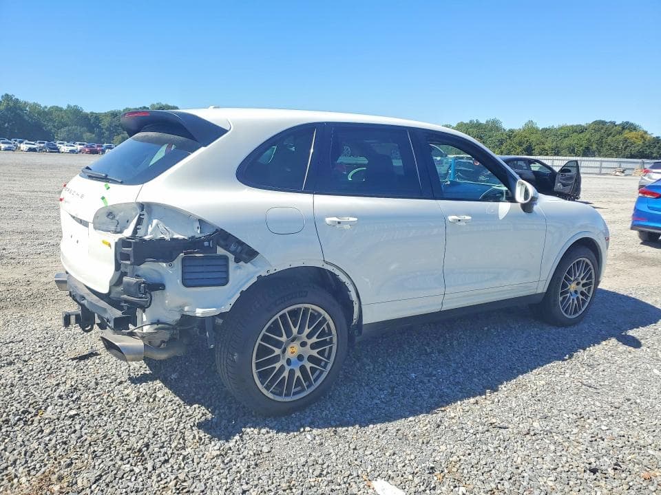 2017 PORSCHE CAYENNE 3