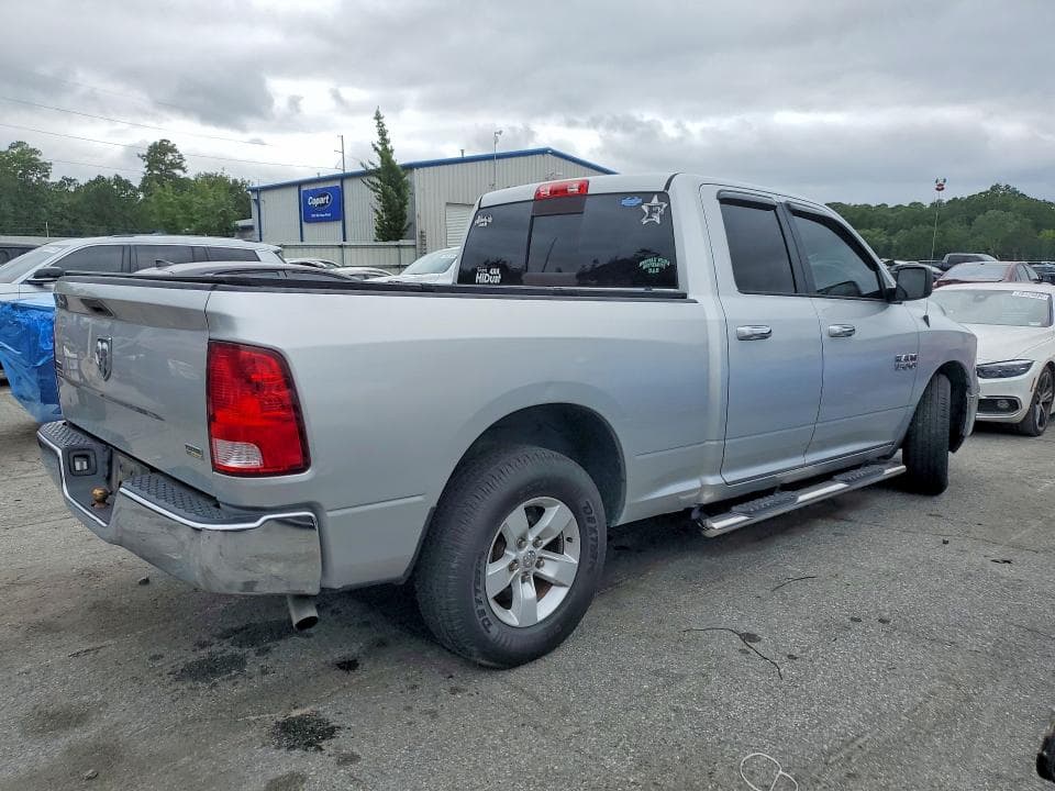 2017 RAM 1500 SLT 3