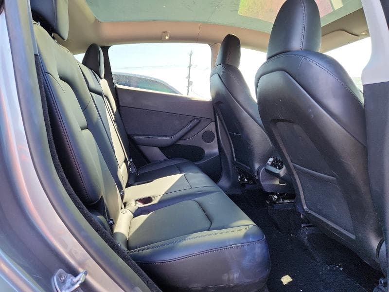 2025 TESLA MODEL Y 11