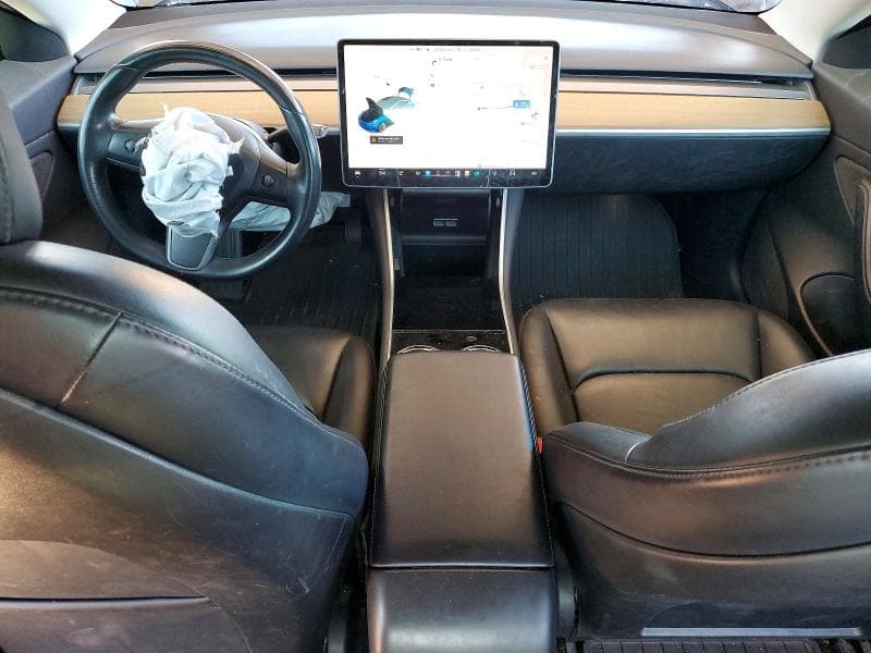 2018 TESLA MODEL 3 8