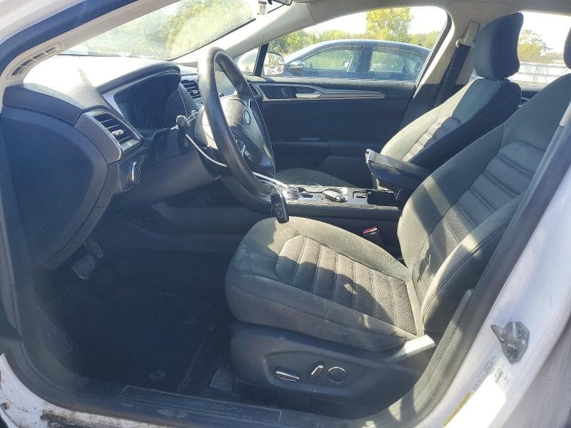 2017 FORD FUSION SE 7