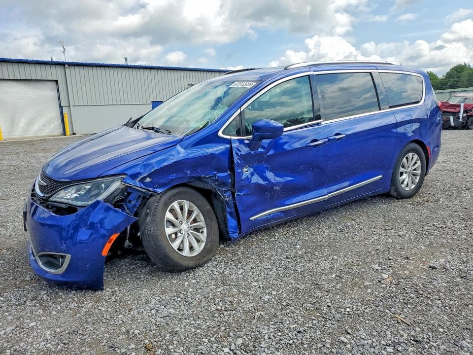 2019 CHRYSLER PACIFICA TOURING L - 1