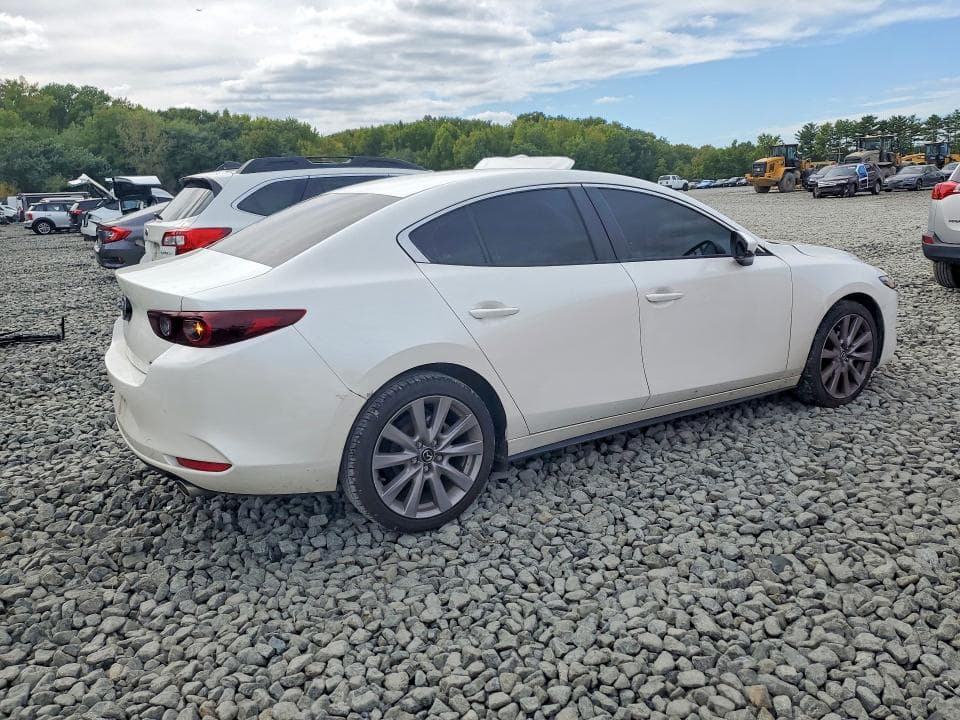 2023 MAZDA 3 SELECT 3