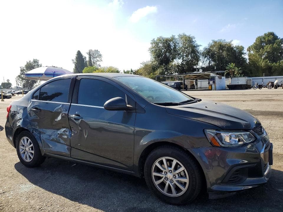 2017 CHEVROLET SONIC LT 4