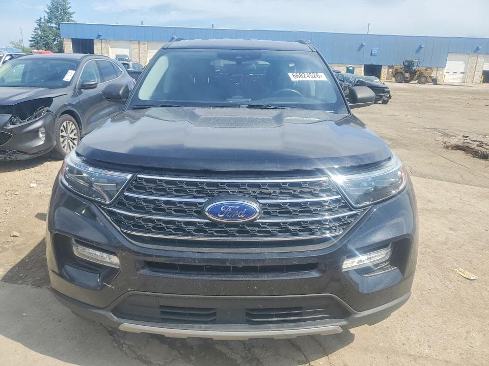 2022 FORD EXPLORER XLT 5
