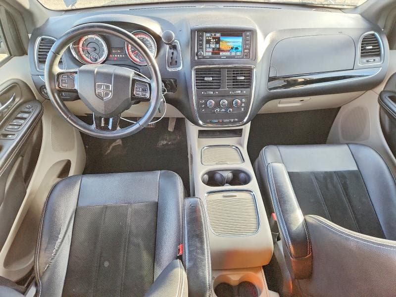 2017 DODGE GRAND CARAVAN SE 8