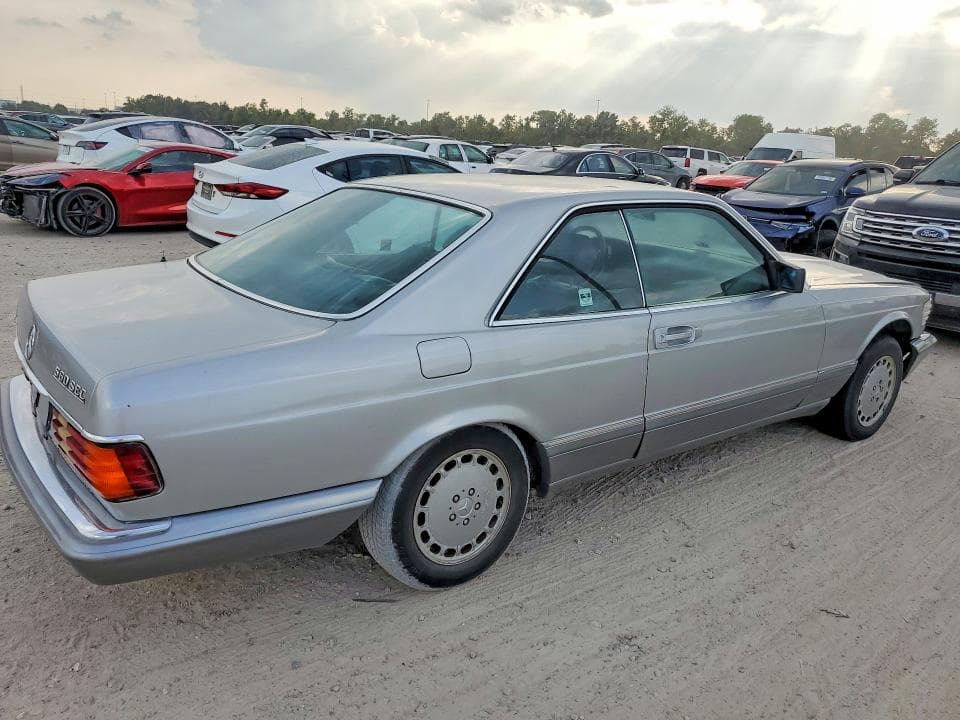 1986 MERCEDES-BENZ 560 SEC 3