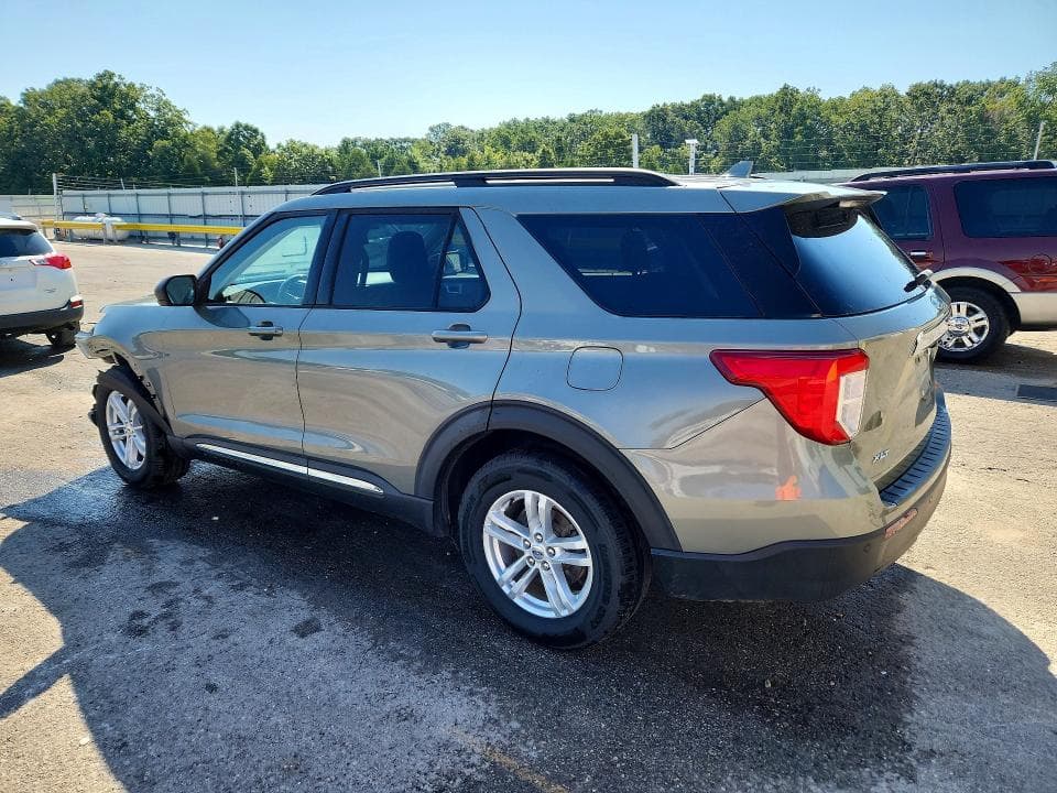 2020 FORD EXPLORER XLT 2
