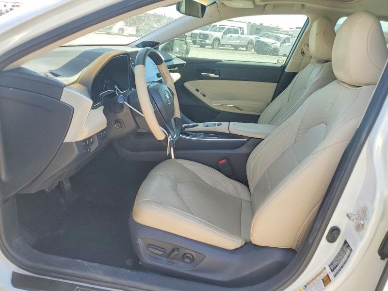 2019 TOYOTA AVALON LIMITED 7