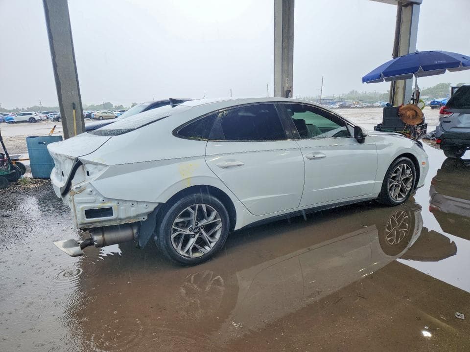 2021 HYUNDAI SONATA SEL 3