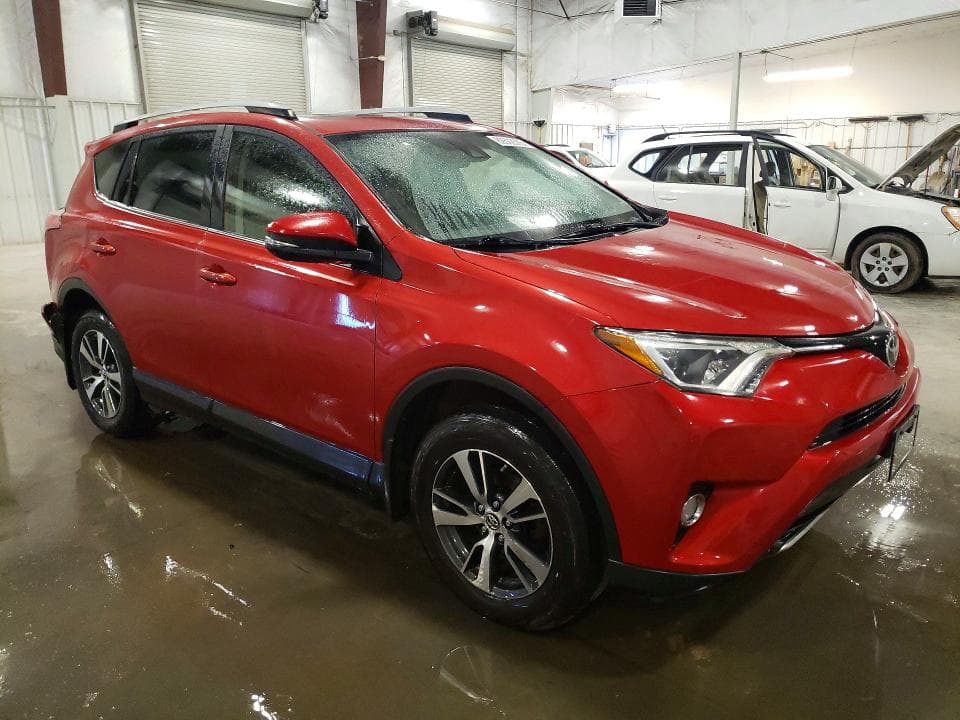 2017 TOYOTA RAV4 XLE 4