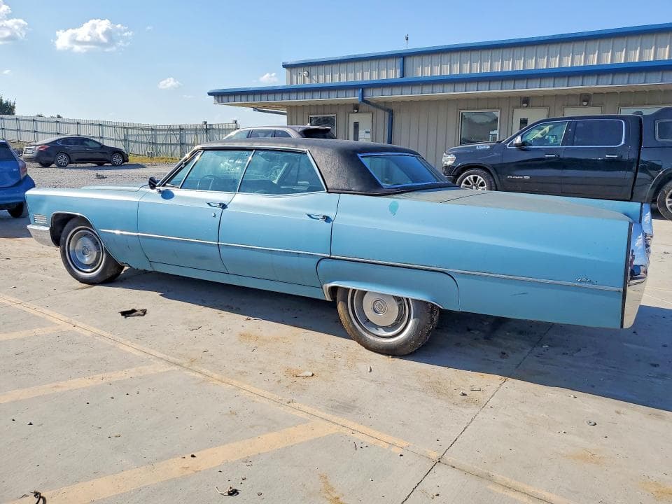 1966 CADILLAC DEVILLE 2