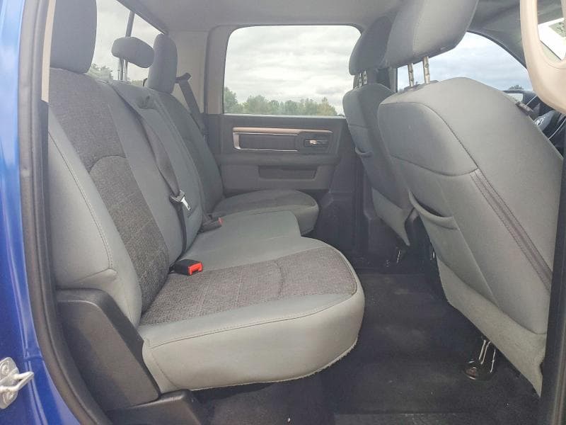2017 RAM 1500 SLT 10