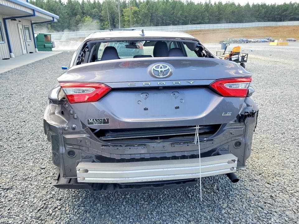 2019 TOYOTA CAMRY LE 6