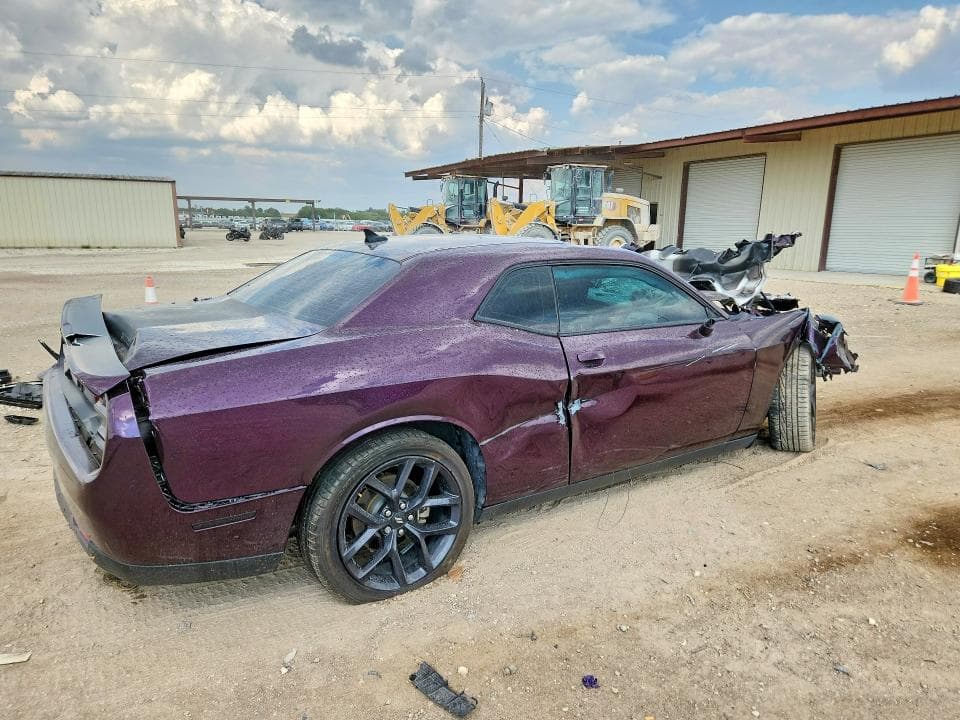 2021 DODGE CHALLENGER R/T 3