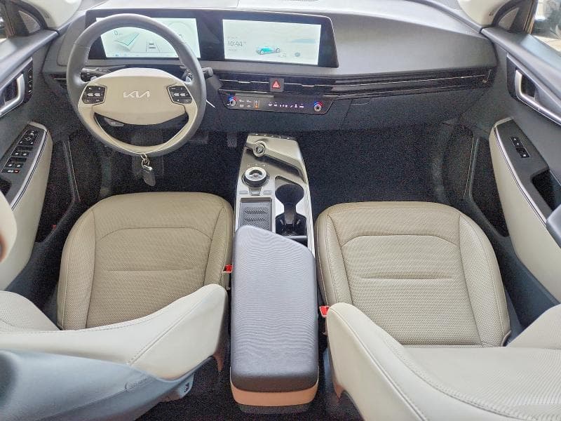 2024 KIA EV6 WIND 8