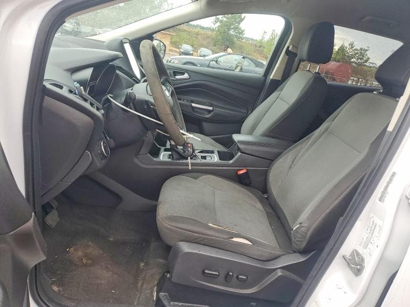2017 FORD ESCAPE SE 7