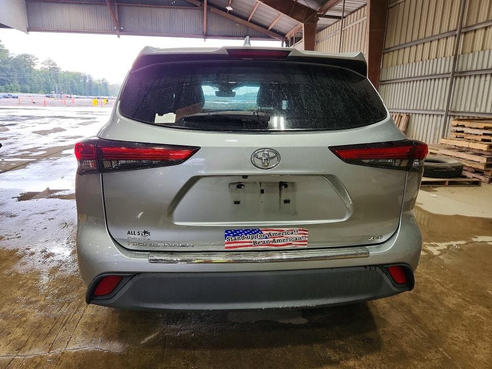 2020 TOYOTA HIGHLANDER XLE 6
