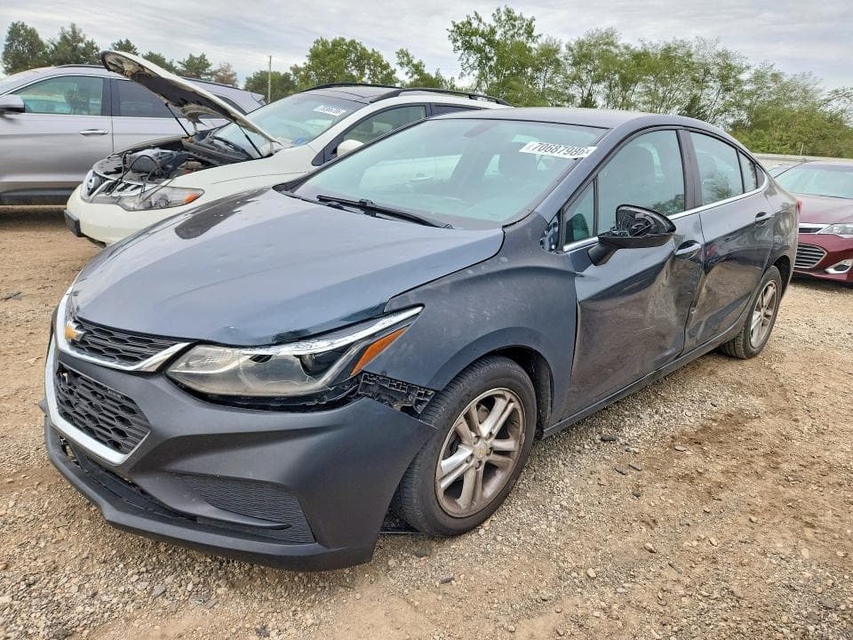 2017 CHEVROLET CRUZE LT - 1