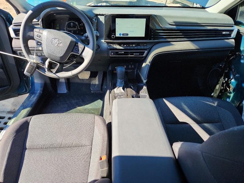 2025 TOYOTA CAMRY LE 8