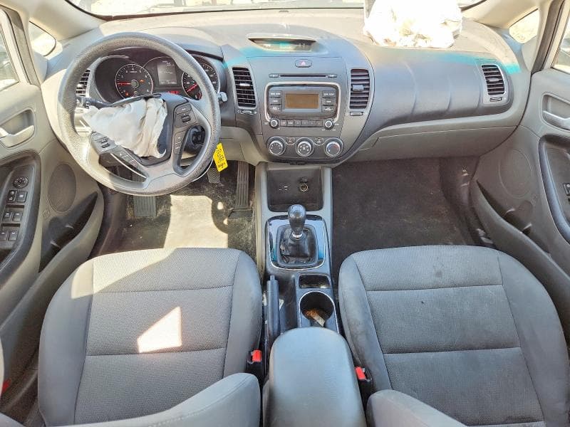2017 KIA FORTE LX 8
