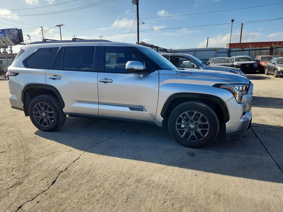 2025 TOYOTA SEQUOIA PLATINUM 4