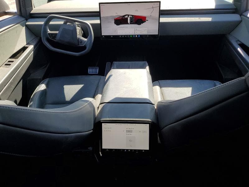 2025 TESLA CYBERTRUCK 8