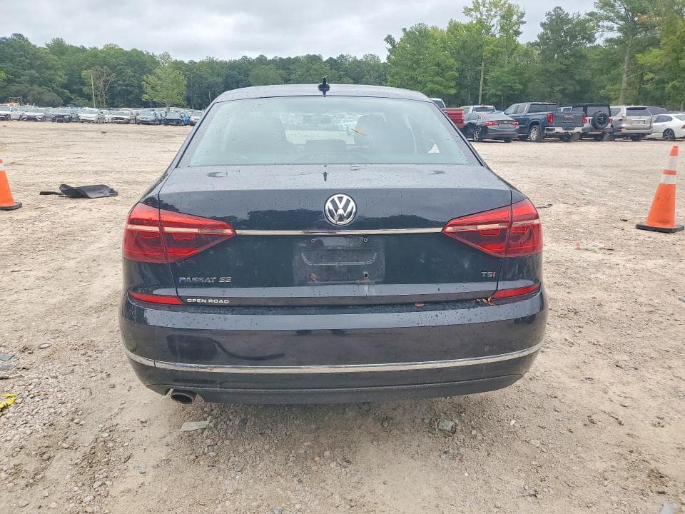 2017 VOLKSWAGEN PASSAT SE 6