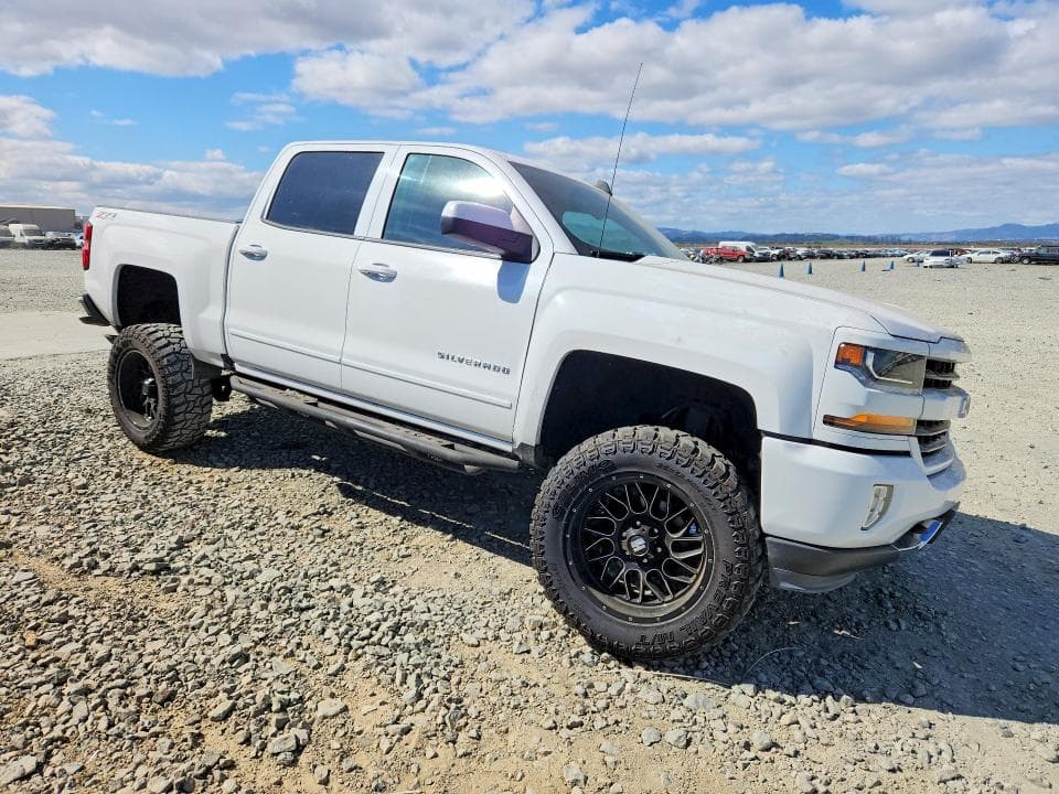 2017 CHEVROLET SILVERADO K1500 LT 4