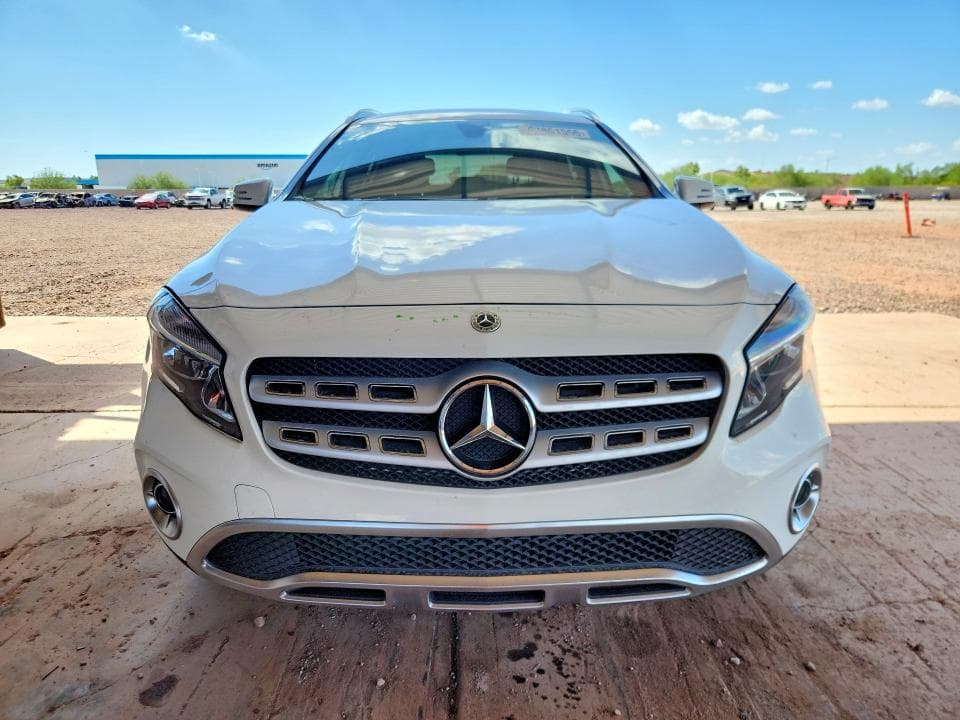 2019 MERCEDES-BENZ GLA 250 5