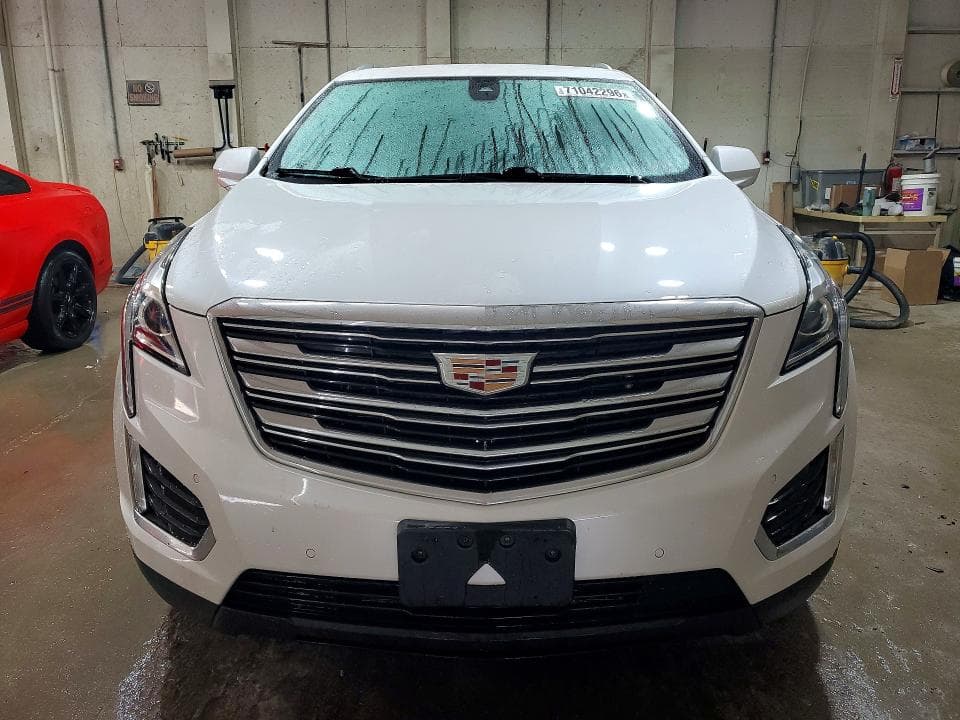 2017 CADILLAC XT5 LUXURY 5