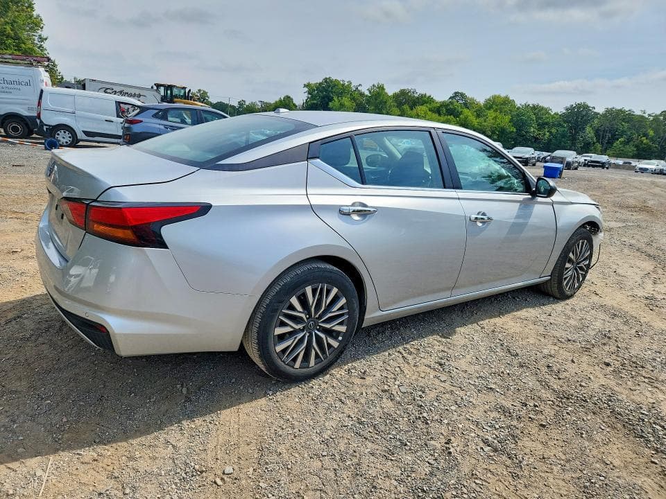 2025 NISSAN ALTIMA SV 3