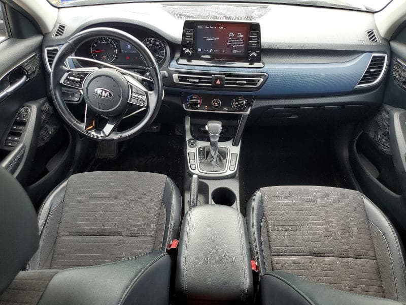 2021 KIA SELTOS S 8