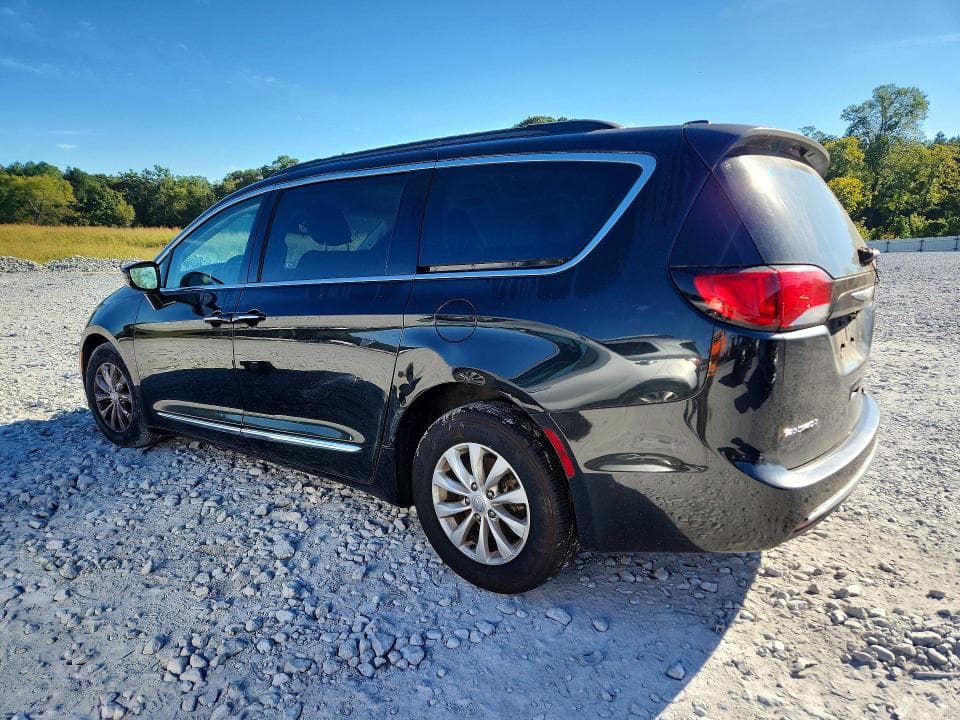 2017 CHRYSLER PACIFICA TOURING L 2
