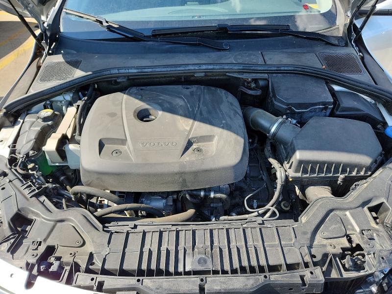 2017 VOLVO V60 T5 PLATINUM 11