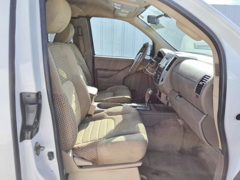 2017 NISSAN FRONTIER SV V6 14