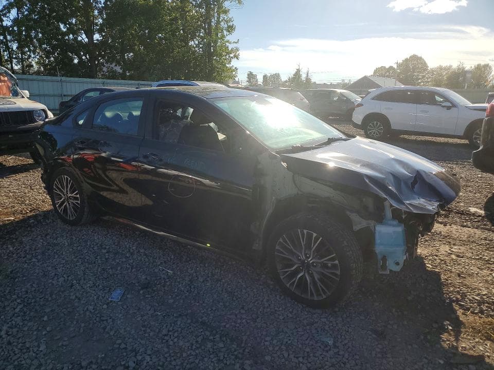 2023 KIA FORTE GT LINE 4
