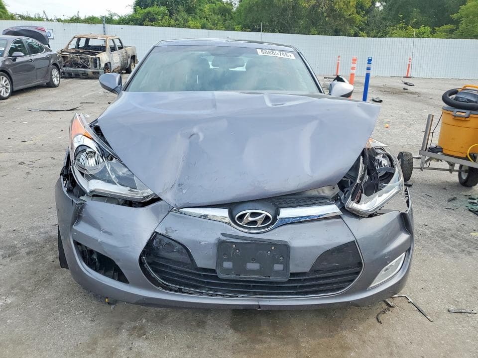 2017 HYUNDAI VELOSTER VALUE EDITION 5